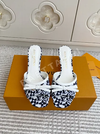루이비통 키티 힐 뮬 41832
