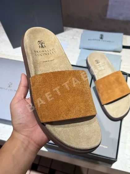 브루넬로쿠치넬리 남성용 스웨이드 비치샌들 134563