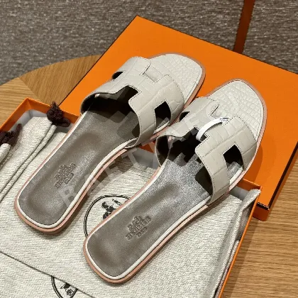 에르메스 오란 악어가죽 샌들 117589