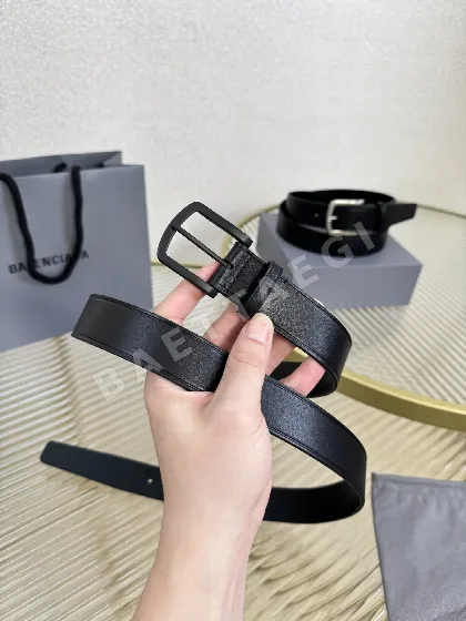 발렌시아가 빈티지 황동 송아지가죽 벨트 58048