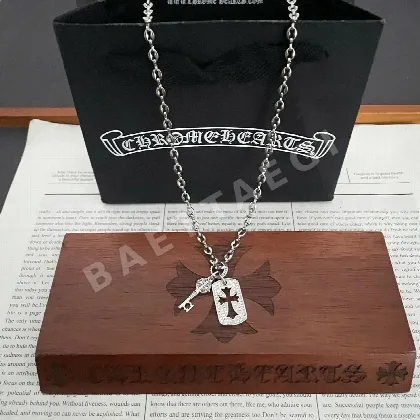 크롬하츠 키크로스 다이아몬드 장식 목걸이 126853