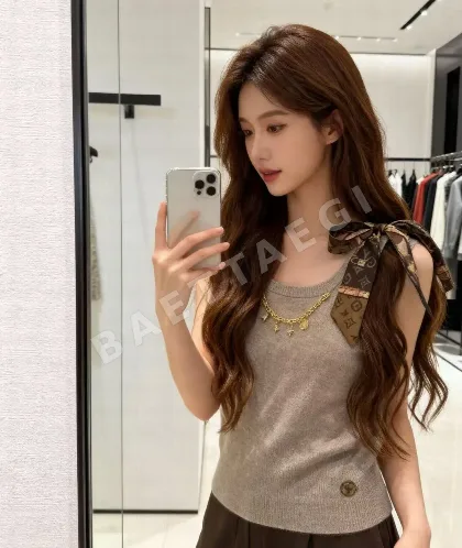 루이비통 여성 반팔 96900