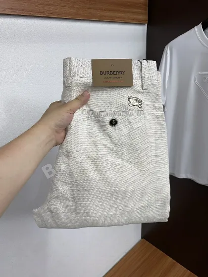 버버리 워시 데님 남성 바지