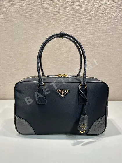 프라다 리사이클 나일론 더블 핸들 핸드백 1BB114