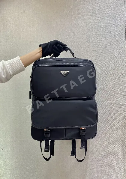 프라다 나일론 백팩 2VZ049