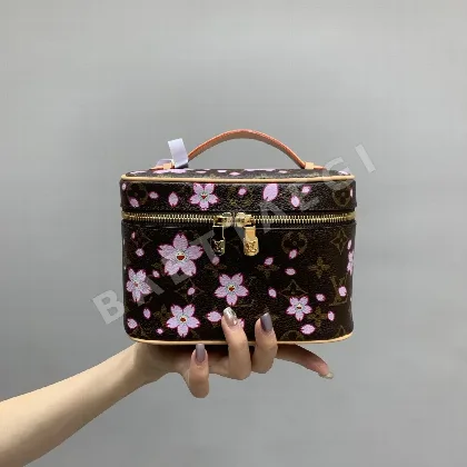 루이비통 로메가 미니 벚꽃 메이크업 파우치 M14181 38661