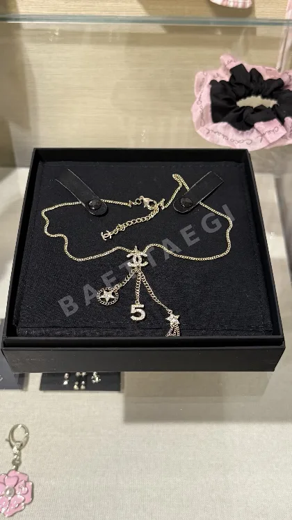 샤넬 25B 뉴라이트골드 태슬 다이아몬드 목걸이 65959