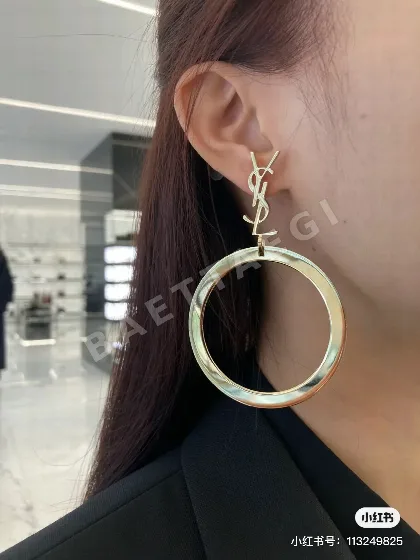 생로랑 황동 귀걸이 65576