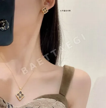 부첼라티 오페라 컬렉션 블루 에나멜 목걸이 64253