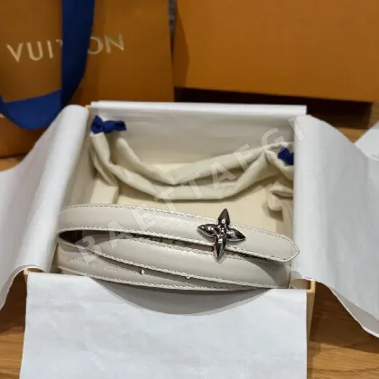 루이비통 리버시블 가죽 벨트 172548