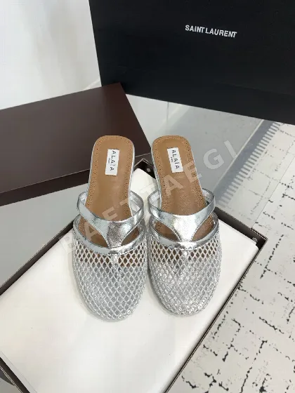 알라이아 피쉬넷 오픈워크 플랫 샌들 120661