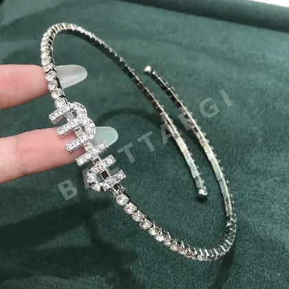 미우미우 다이아몬드 장식 초커 목걸이 61176