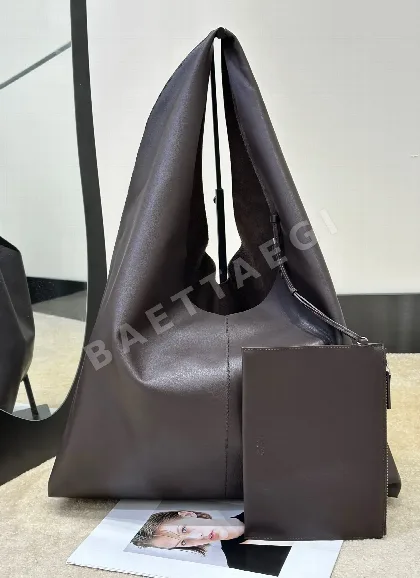 더로우 미니멀 삼각 토트백 76240
