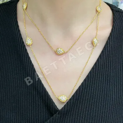 부쉐론 티어드롭 골드 목걸이 63203