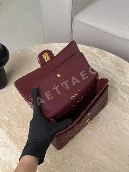 샤넬 다크 레드 금장 가방 33183
