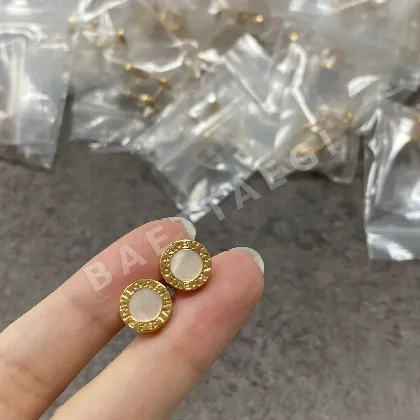 불가리 라운드 귀걸이 64878