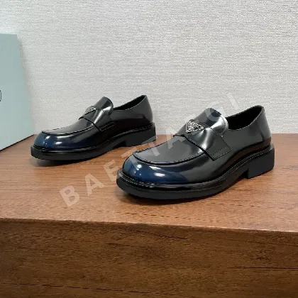 프라다 블랙 가죽 로퍼 남성용 신발 83824