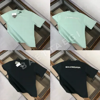 발렌시아가 남성 크루넥 반팔 티셔츠 49215