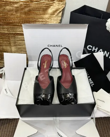 샤넬 스퀘어 토 컬러 블록 청키 힐 샌들 80117