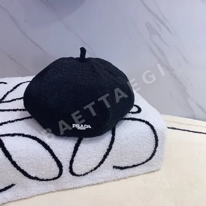 프라다 베레모 모자 84780