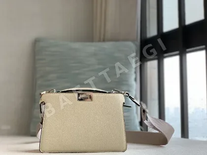 펜디 미니 피카부 메신저 가방 167114