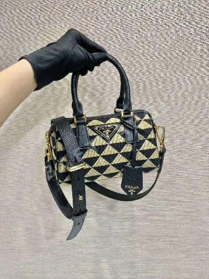 프라다 가방 1BA846 66372