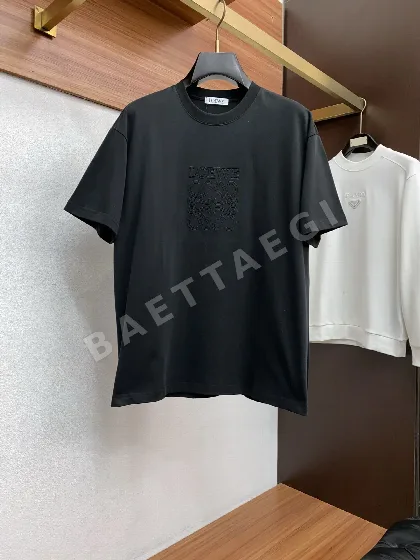 로에베 코튼 크루넥 남성 반팔 티셔츠 48355
