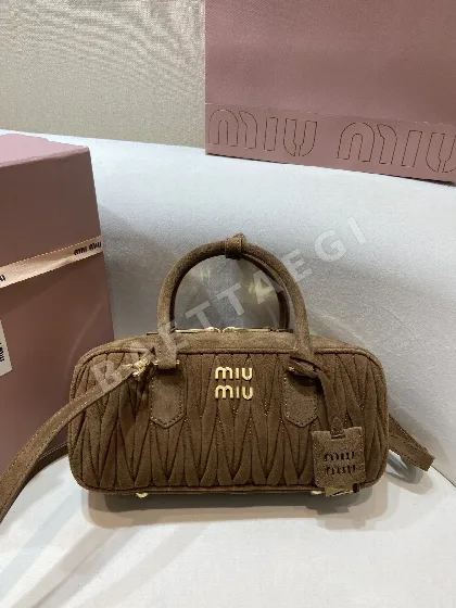 미우미우 가방 5BB148