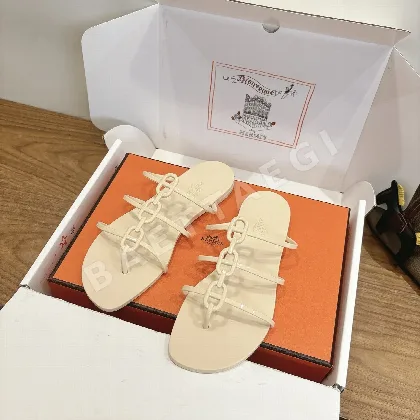 에르메스 미코노스 샌들 105336