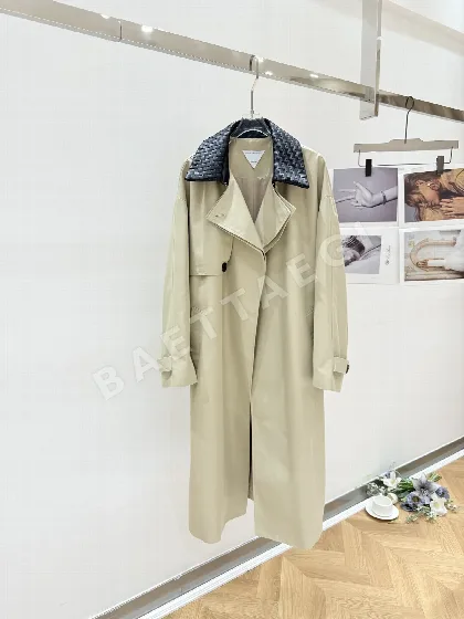 보테가베네타 여성 라펠 자켓 185263