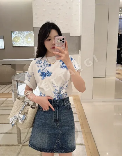 디올 여성 반팔 54381