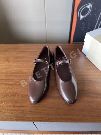 더로우 메리제인 발레 슈즈 75304