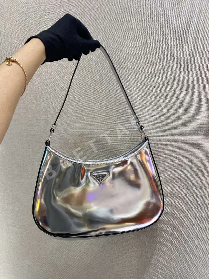 프라다 빈티지 가죽 언더암백 1BC499