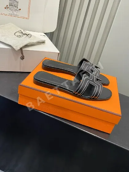 에르메스 클래식 오란 슬리퍼 95683