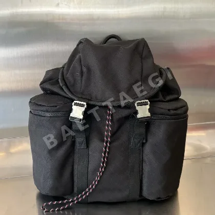 보테가베네타 나일론 백팩 116890