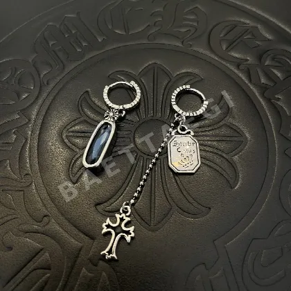 크롬하츠 크로스 엠보싱 귀걸이 124646