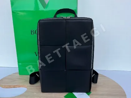 보테가베네타 스퀘어 우븐 백팩 680092 5169