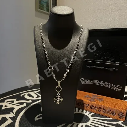 크롬하츠 크로스 플라워 목걸이 125671
