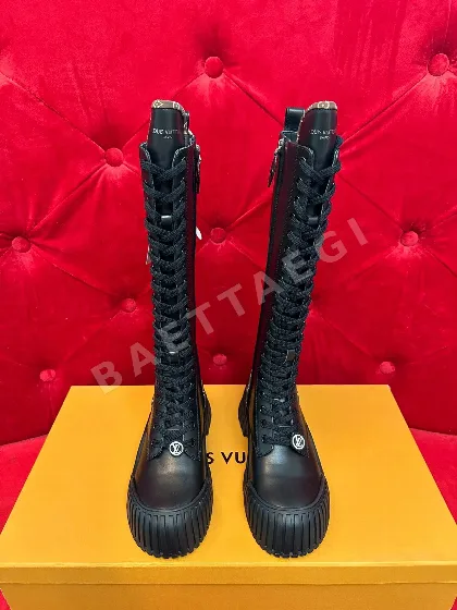 루이비통 앵클 부츠 3763