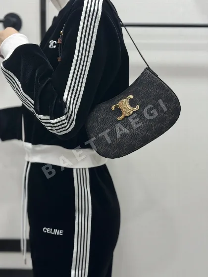 셀린느 로고 프린트 가방 86373