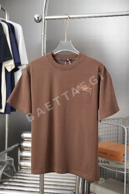루이비통 자수 남여공용 반팔 티셔츠 48865