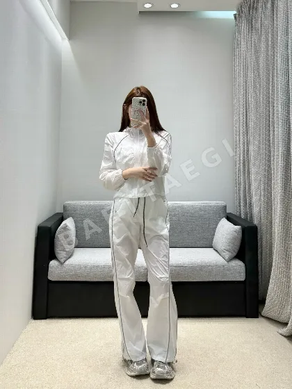 샤넬 여성 크롭 후드 재킷 와이드 팬츠 세트 103653