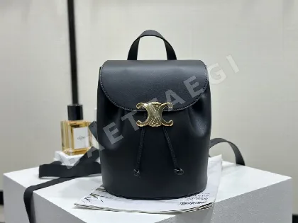 셀린느 매끄러운 소가죽 백팩 86184