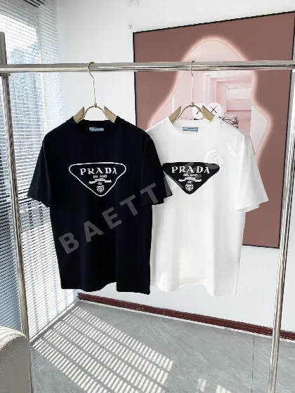 프라다 로고 프린트 여성 반팔 티셔츠 88813
