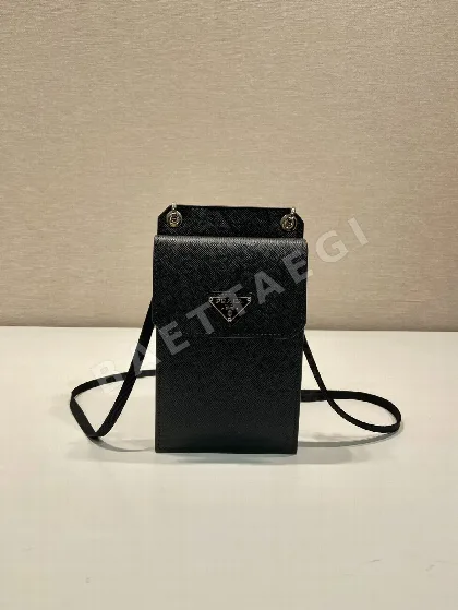 프라다 올레더 폰 가방 2VZ068