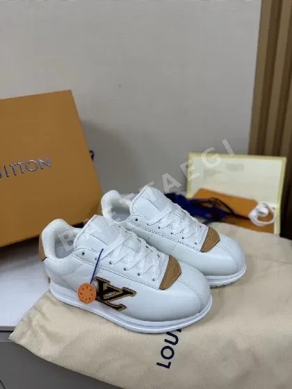 루이비통 부드러운 착용감 여성·남성 스니커즈 93208