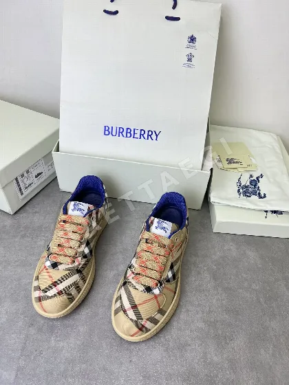 버버리 모래색 남성 신발 80300