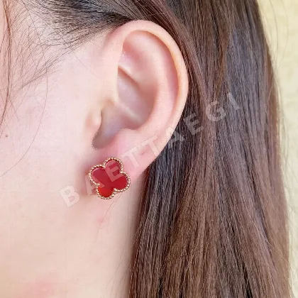 반클리프앤아펠 금도금 네잎클로버 귀걸이 63885