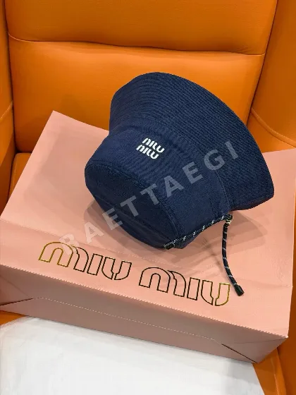 미우미우 네이비 드로스트링 버킷햇 81339