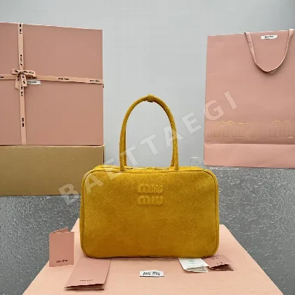 미우미우 스웨이드 토트백 68321